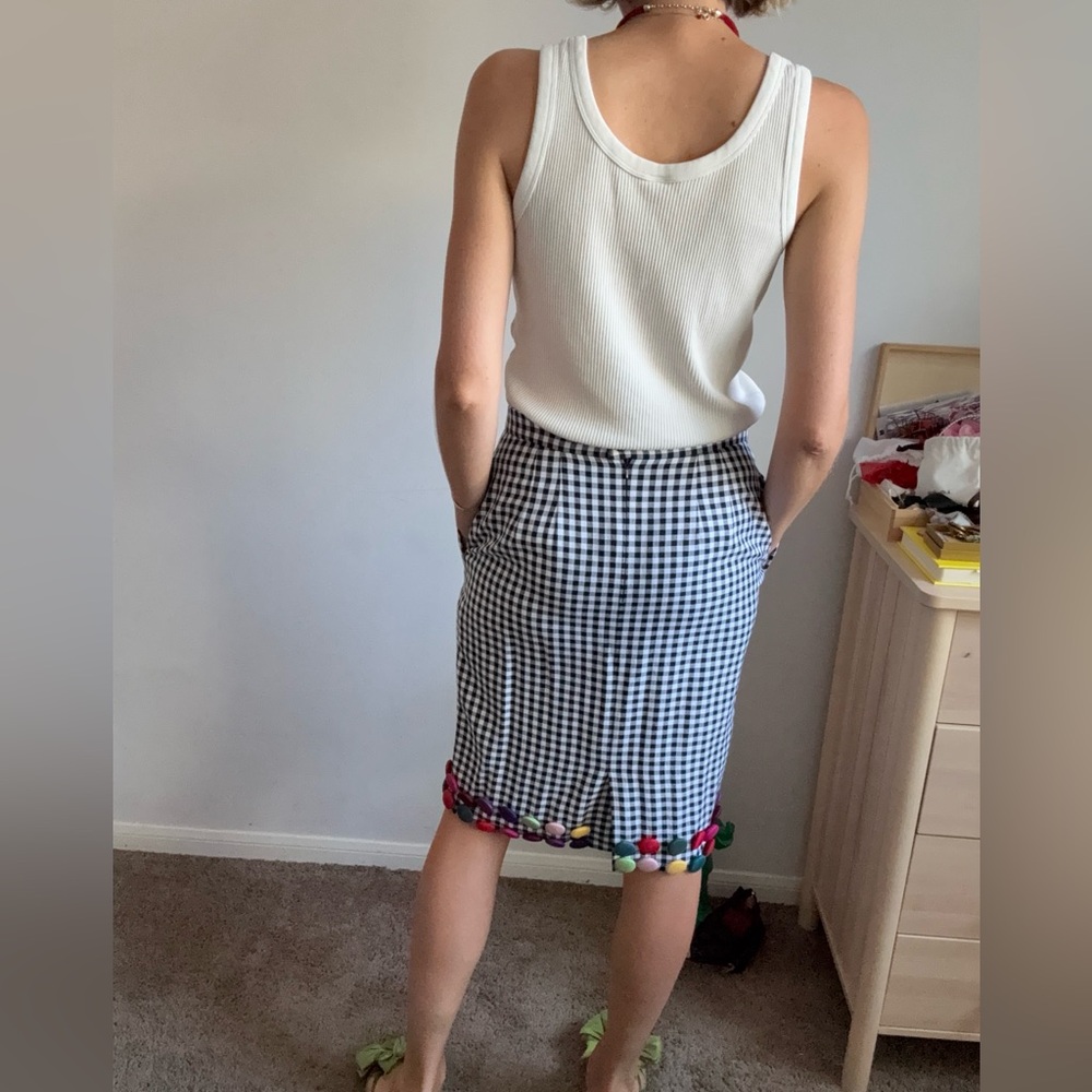 Carlisle Monochrome Checkered pencil skirt, size M - Picture 3 of 6